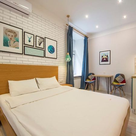 Design Apartments On Velyka Vasylkivska 42 Киев Екстериор снимка